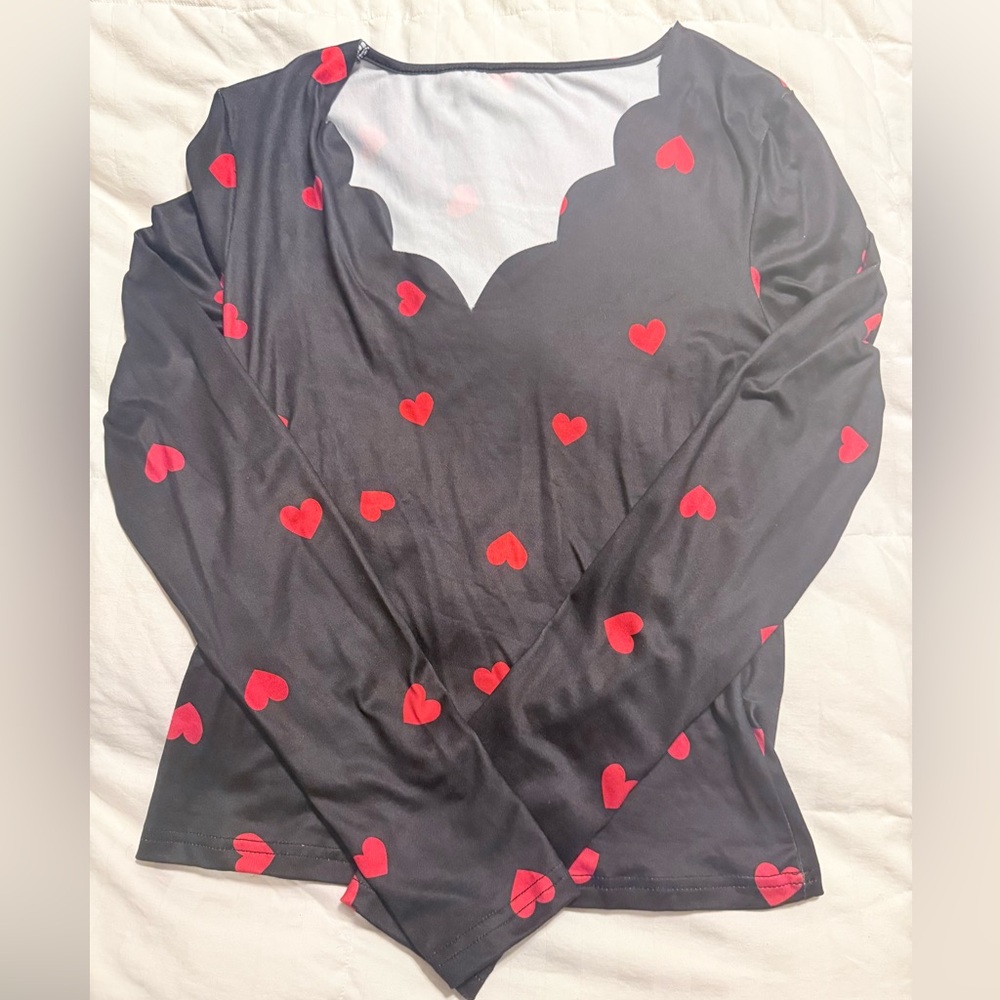 NWOT - SHEIN Black Long Sleeve Top with Red Heart Pattern - Small